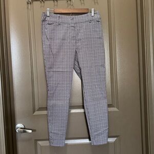 Maurices Plaid Pull On Pants Large Short Length